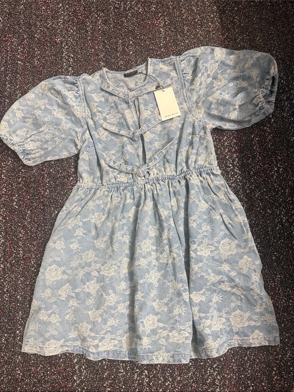 Miou Muse Light Blue Demon Lace Detail-Puff Sleeve Dress